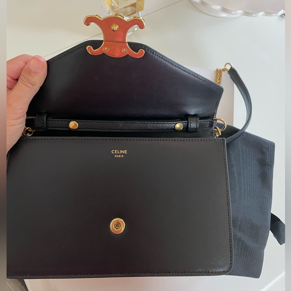 Celine Margo Chain wallet Black Leather Triomphe Crossbody with Gold Hardware - Picture 3 of 9